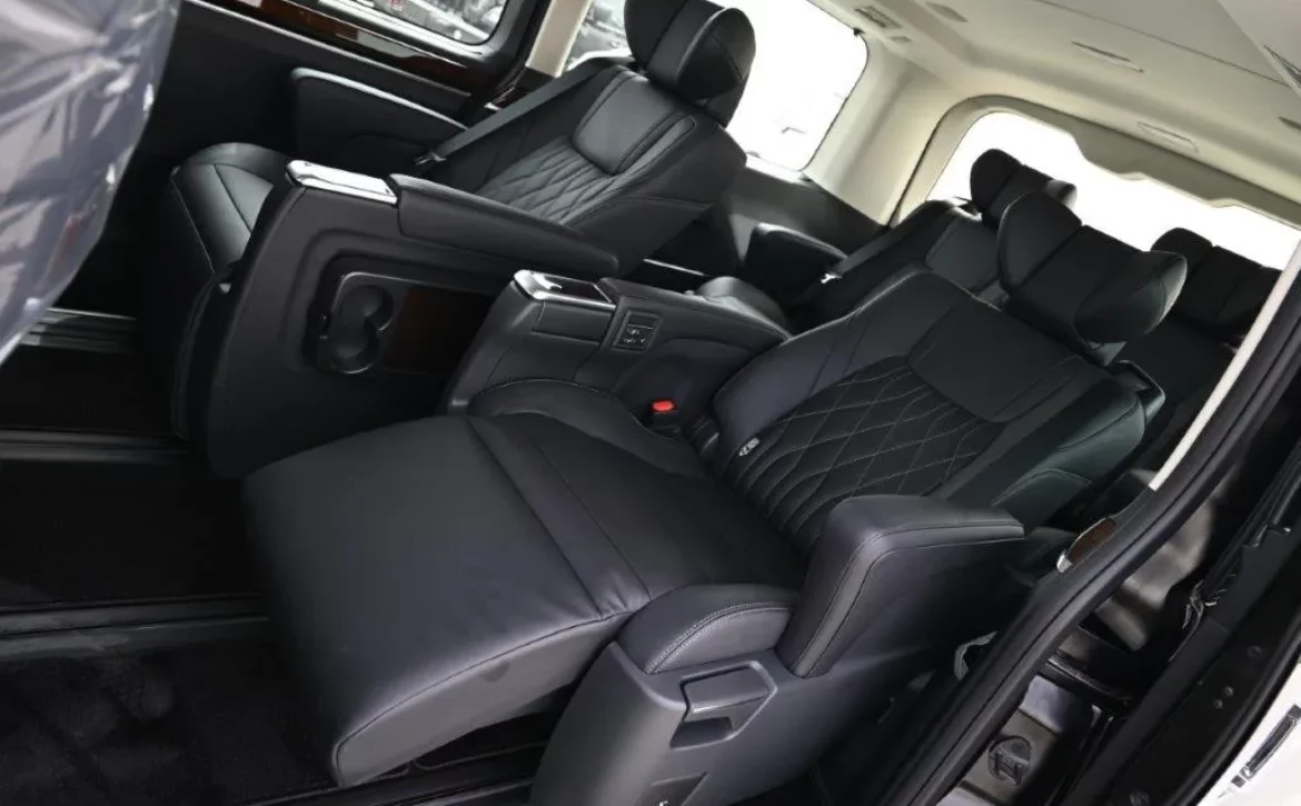 2025 MODEL TOYOTA GRANVIA PREMIUM V6 3.5L 6-SEATER AUTOMATIC BACK SEATS