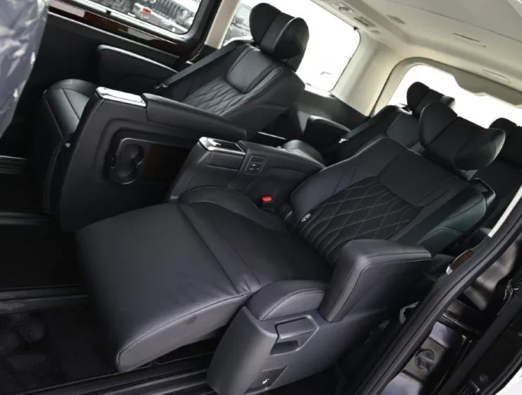 2025 MODEL TOYOTA GRANVIA PREMIUM V6 3.5L 6-SEATER AUTOMATIC BACK SEATS