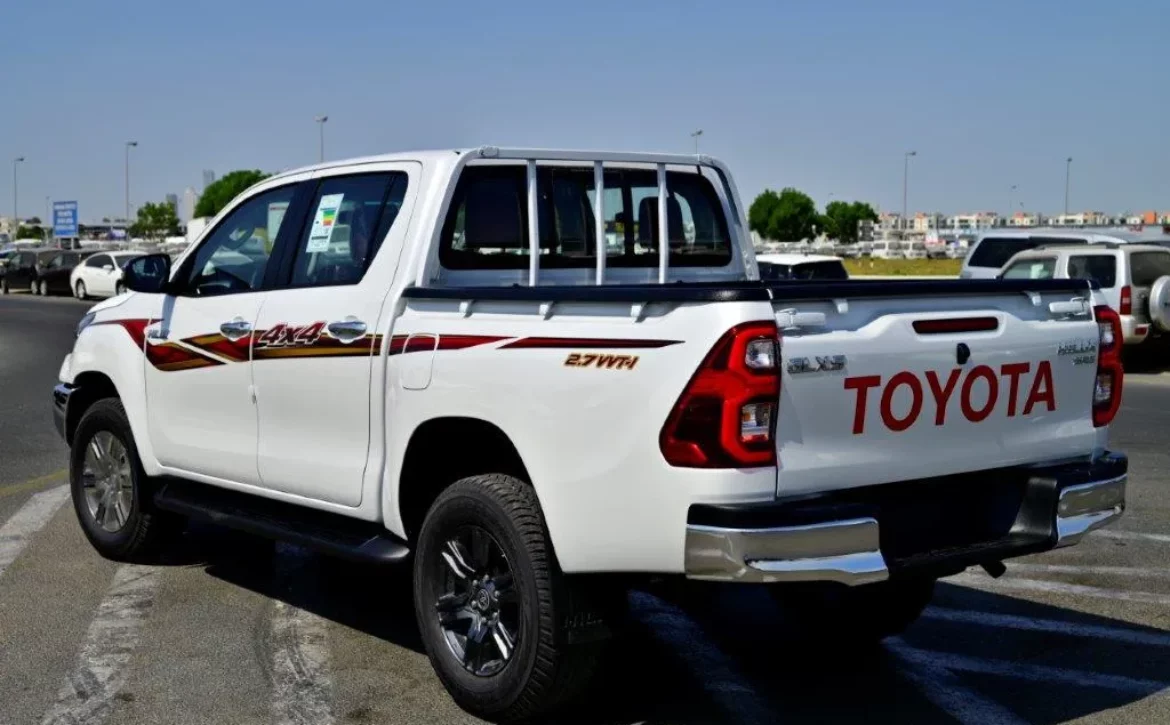 2025 MODEL TOYOTA HILUX DOUBLE CAB PICKUP GLXS-G 2.7L PETROL 4WD AUTOMATIC SIDE1