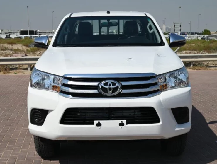 2025 MODEL TOYOTA HILUX DOUBLE CAB PICKUP DLX 2.4L DIESEL 4WD 5-SEATER AUTOMATIC FRONT