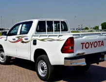 2025 MODEL TOYOTA HILUX DOUBLE CAB PICKUP DLX 2.4L DIESEL 4WD 5-SEATER AUTOMATIC SIDE1