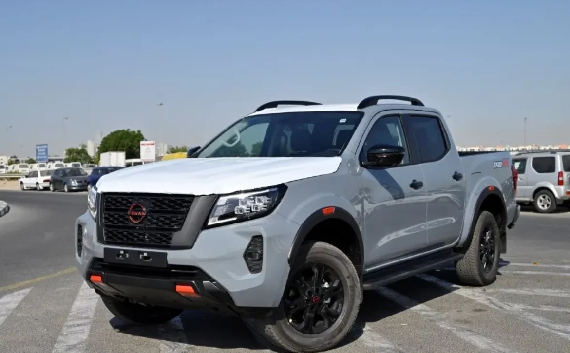 2025 MODEL NISSAN NAVARA DOUBLE CABIN PICKUP PRO 2.5L DIESEL 4WD AUTOMATIC SIDE