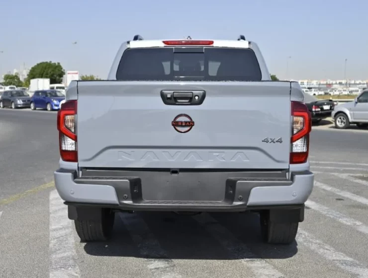 2025 MODEL NISSAN NAVARA DOUBLE CABIN PICKUP PRO 2.5L DIESEL 4WD AUTOMATIC TRANSMISSION BACK