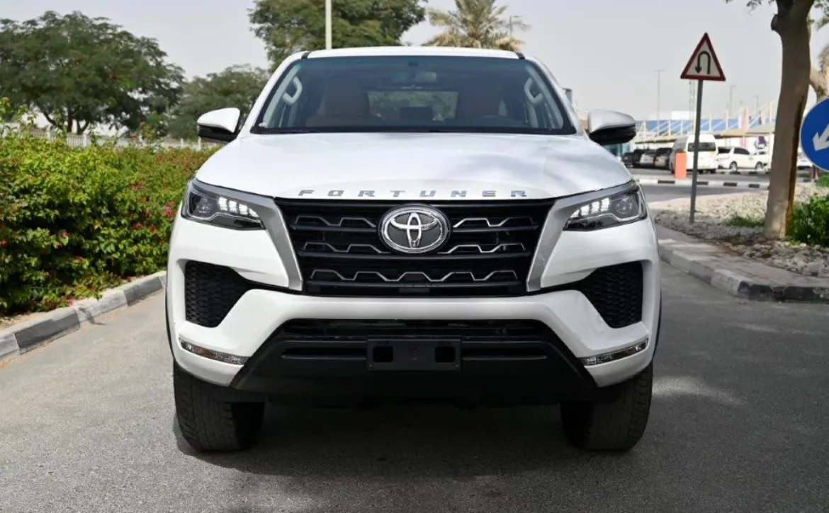 2025 MODEL TOYOTA FORTUNER GXR 2.7L PETROL 4WD 7 SEAT AUTOMATIC