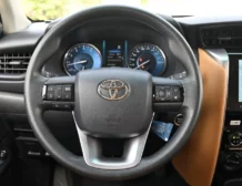 2025 MODEL TOYOTA FORTUNER GXR 2.7L PETROL 4WD 7 SEAT AUTOMATIC STEERING