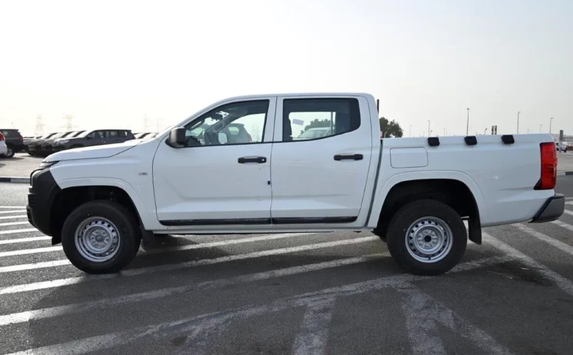 2025 MODEL MITSUBISHI L200 DOUBLE CAB PICKUP GL 2.4L DIESEL 4WD MANUAL SIDE1