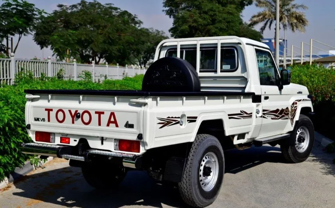 2025 MODEL TOYOTA LAND CRUISER 79 SINGLE CAB PICKUP DLX V6 4.0L PETROL 4WD AUTOMATIC SIDE1