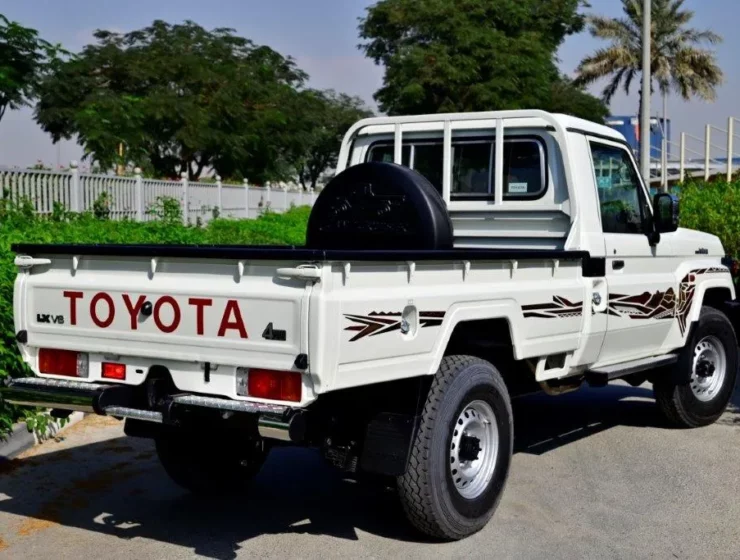 2025 MODEL TOYOTA LAND CRUISER 79 SINGLE CAB PICKUP DLX V6 4.0L PETROL 4WD AUTOMATIC SIDE1