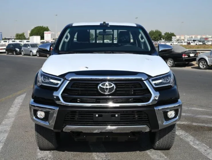 2025 MODEL TOYOTA HILUX DOUBLE CAB SR5 2.7L PETROL 4WD 5-SEAT AUTOMATIC TRANSMISSION FRONT