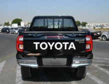 2025 MODEL TOYOTA HILUX DOUBLE CAB SR5 2.7L PETROL 4WD 5-SEAT AUTOMATIC TRANSMISSION BACK