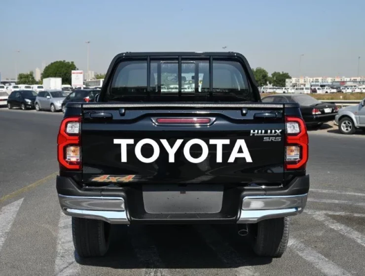 2025 MODEL TOYOTA HILUX DOUBLE CAB SR5 2.7L PETROL 4WD 5-SEAT AUTOMATIC TRANSMISSION BACK