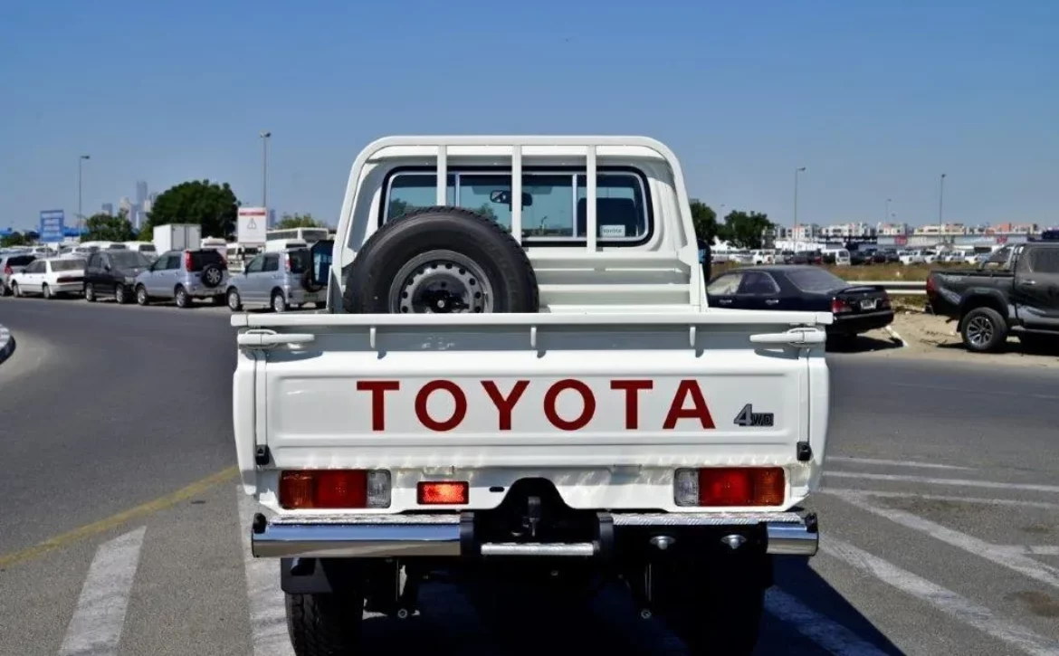 2025 MODEL TOYOTA LAND CRUISER 79 SINGLE CAB 2.8L DIESEL 4WD MANUAL BACK