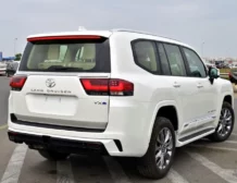 2025 TOYOTA LAND CRUISER 300 VX+ V6 4.0L PETROL 7 SEATER AUTOMATIC SIDE1