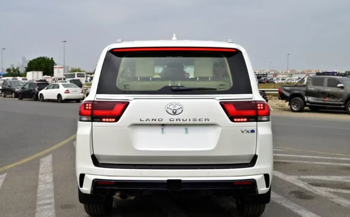 2025 TOYOTA LAND CRUISER 300 VX+ V6 4.0L PETROL 7 SEATER AUTOMATIC BACK