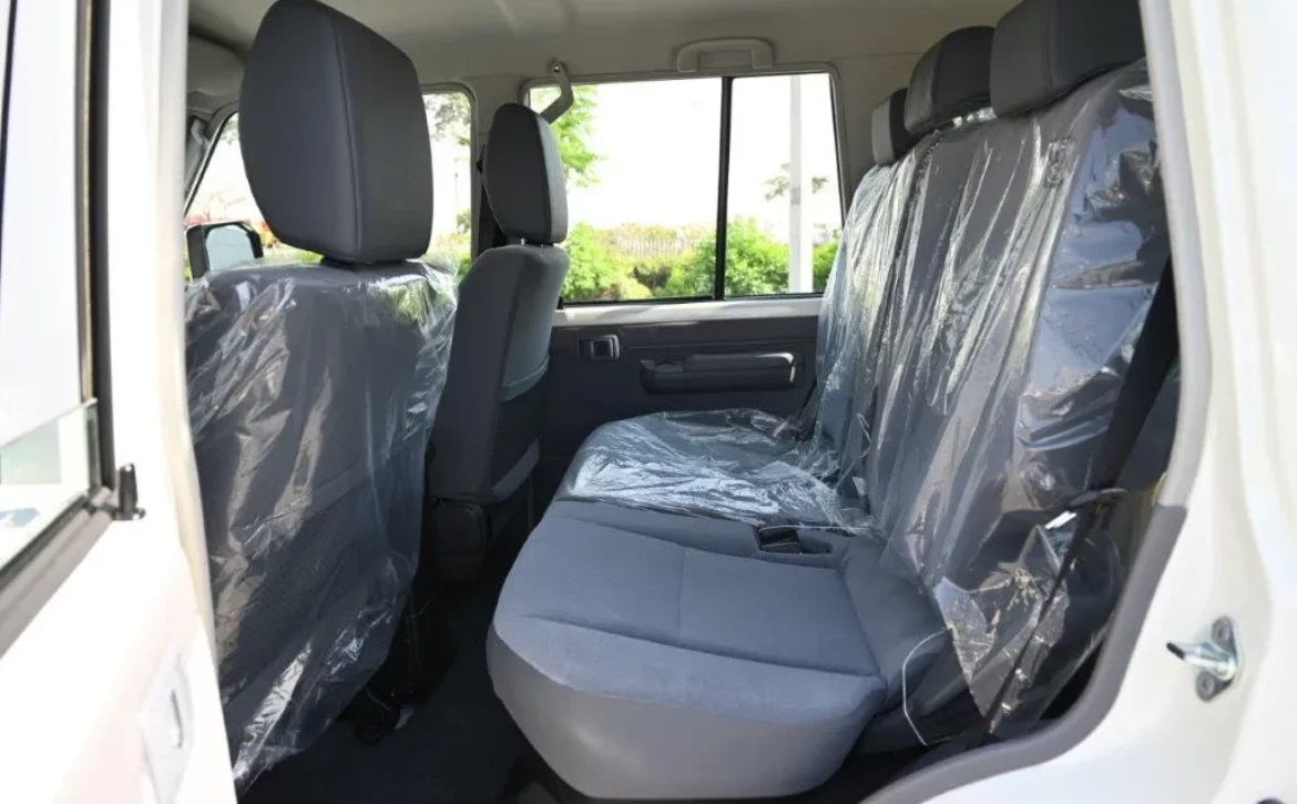 2025 MODEL TOYOTA LAND CRUISER 76 HARDTOP LX-G1 2.8L TURBO DIESEL 5 SEAT MANUAL SEATS