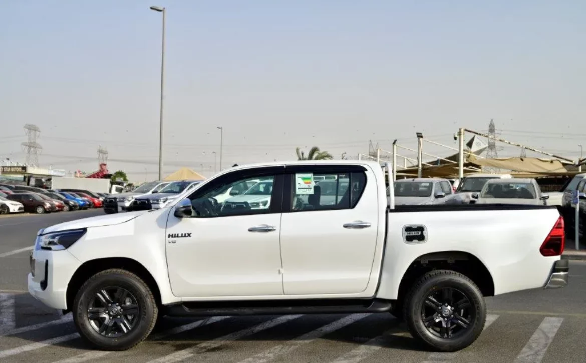 2025 MODEL TOYOTA HILUX DOUBLE CAB PICKUP VX V6 4.0L PETROL 4WD AUTOMATIC SIDE2