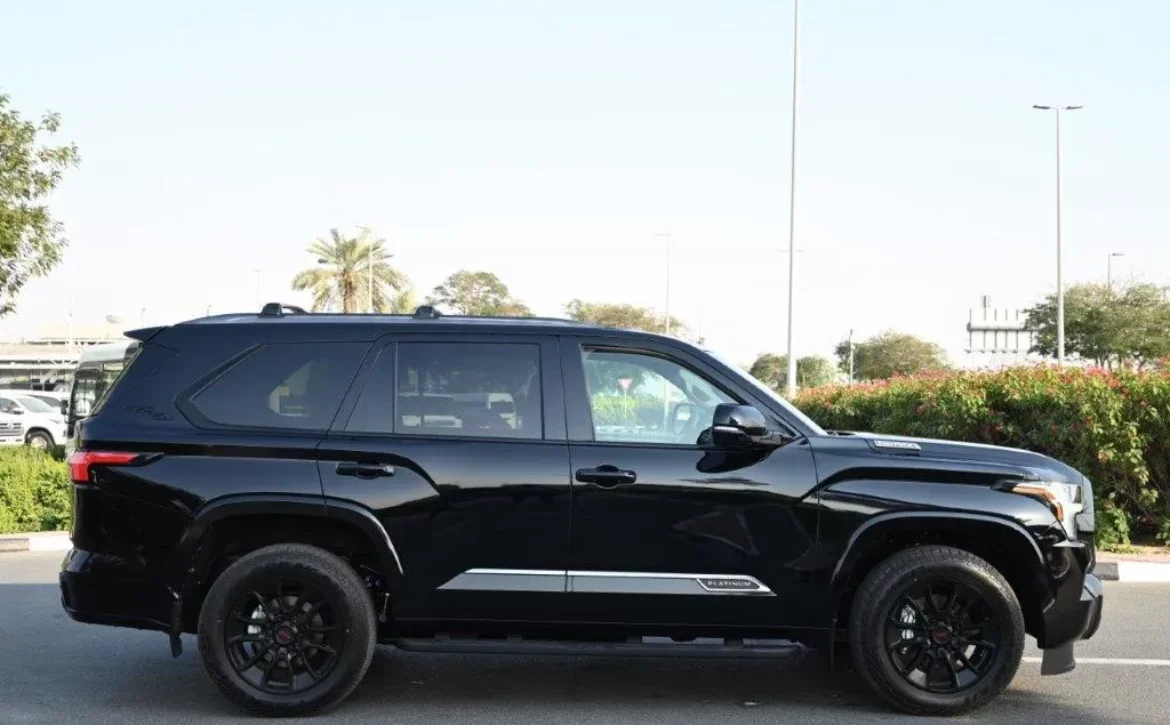 2025 MODEL SEQUOIA PLATINUM I-FORCE HYBRID TRD OFF ROAD V6 3.5L 4WD 7-SEATER AUTOMATIC SIDE