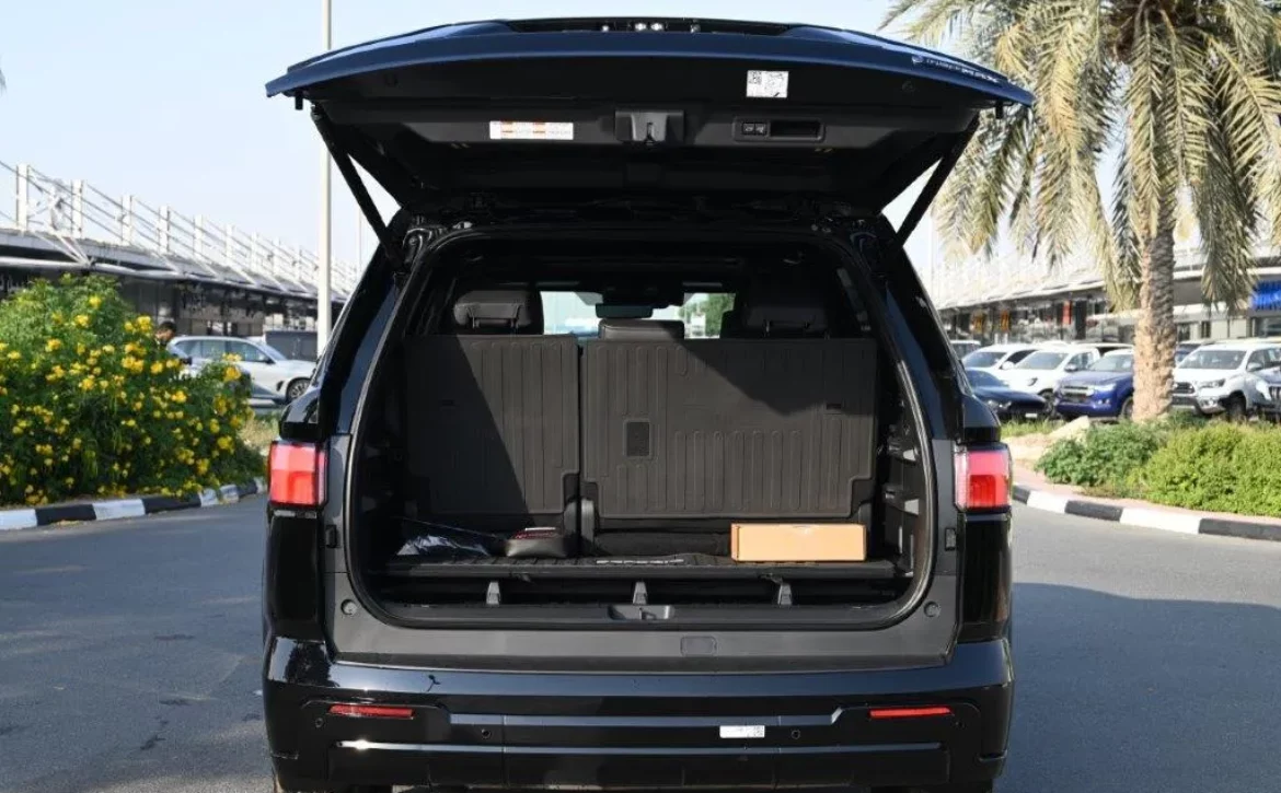 2025 MODEL SEQUOIA PLATINUM I-FORCE HYBRID TRD OFF ROAD V6 3.5L 4WD 7-SEATER AUTOMATIC TRUNCK