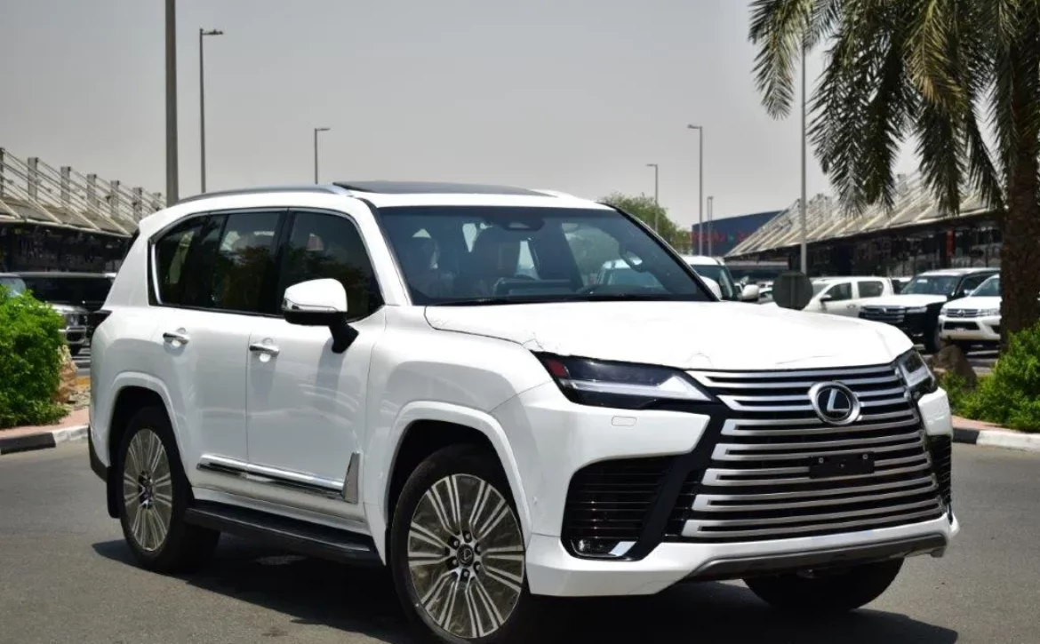 2025 MODEL LEXUS LX700H HYBRID V6 3.5L TWIN TURBO 7 SEAT AUTOMATIC TRANSMISSION SIDE