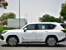 2025 MODEL LEXUS LX700H HYBRID V6 3.5L TWIN TURBO 7 SEAT AUTOMATIC TRANSMISSION SIDE2