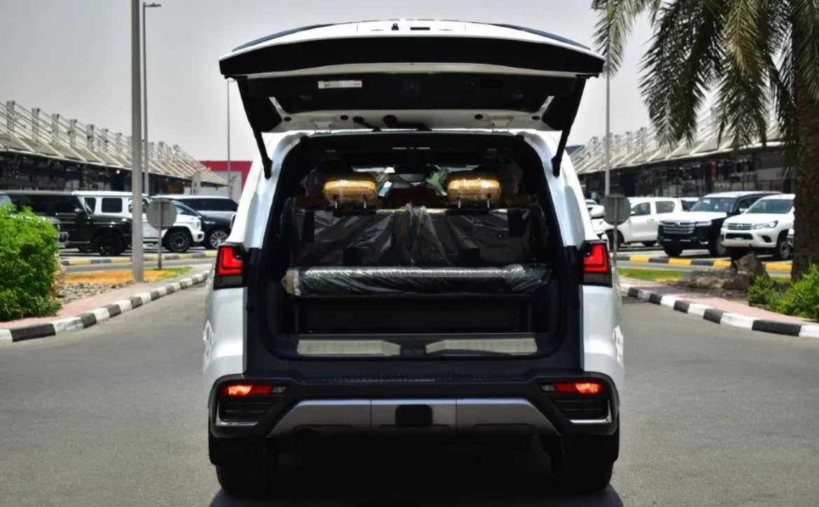2025 MODEL LEXUS LX700H HYBRID V6 3.5L TWIN TURBO 7 SEAT AUTOMATIC TRANSMISSION TRUNCK