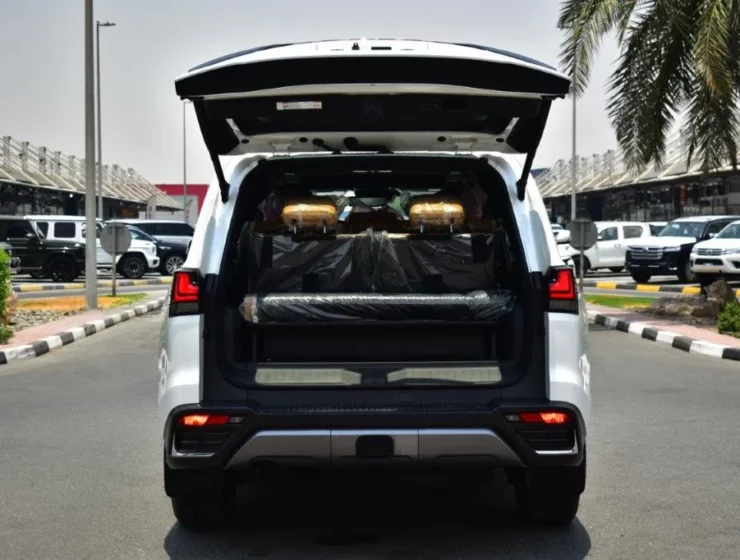 2025 MODEL LEXUS LX700H HYBRID V6 3.5L TWIN TURBO 7 SEAT AUTOMATIC TRANSMISSION TRUNCK