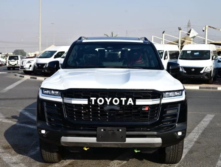 2025 TOYOTA LAND CRUISER 300 GRS V6 3.3L DIESEL 7 SEAT AUTOMATIC FRONT