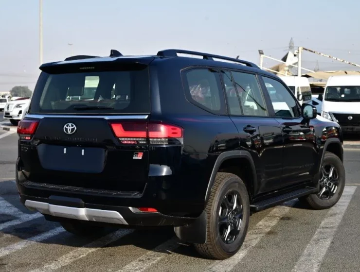 2025 TOYOTA LAND CRUISER 300 GRS V6 3.3L DIESEL 7 SEAT AUTOMATIC SIDE1