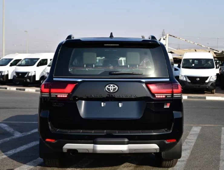 2025 TOYOTA LAND CRUISER 300 GRS V6 3.3L DIESEL 7 SEAT AUTOMATIC BACK