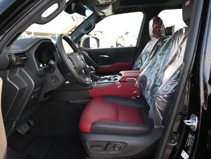2025 TOYOTA LAND CRUISER 300 GRS V6 3.3L DIESEL 7 SEAT AUTOMATIC FRONT SEATS