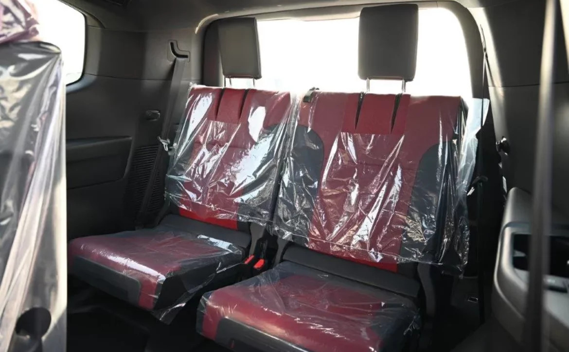 2025 TOYOTA LAND CRUISER 300 GRS V6 3.3L DIESEL 7 SEAT AUTOMATIC BACK SEATS