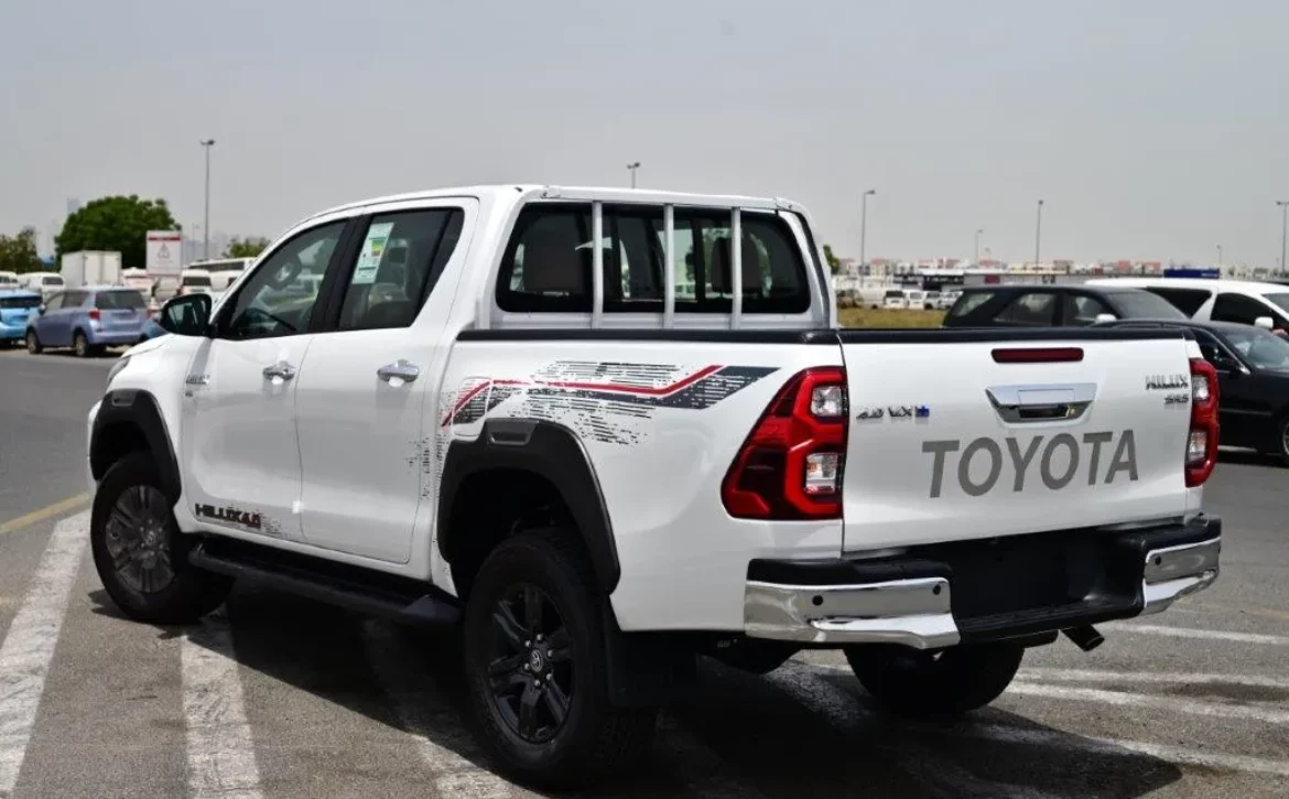 2025 MODEL TOYOTA HILUX DOUBLE CAB PICKUP VX EXCL V6 4.0L 4WD AUTOMATIC – EURO4 SIDE1