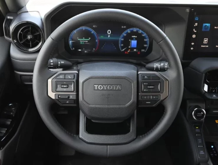 2025 MODEL TOYOTA PRADO ADVENTURE 2.8L DIESEL 4WD 7 SEAT AUTOMATIC – EURO5 STEERING